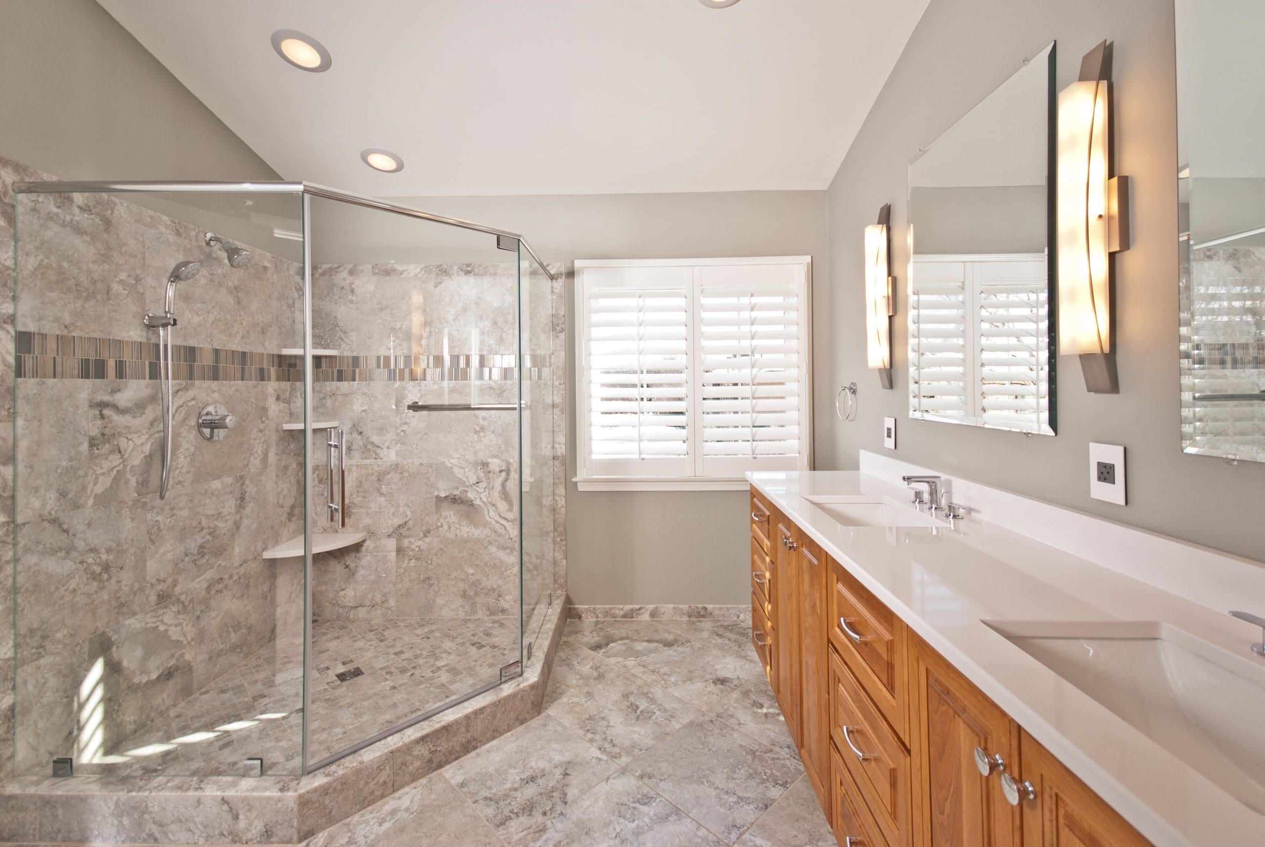 Walk-in Showers, Floor Level vs.Tiled Walk-In Showers